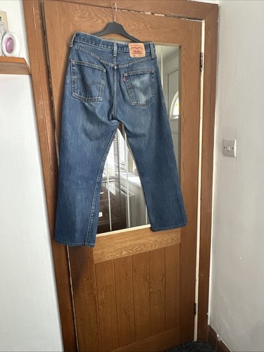 levis